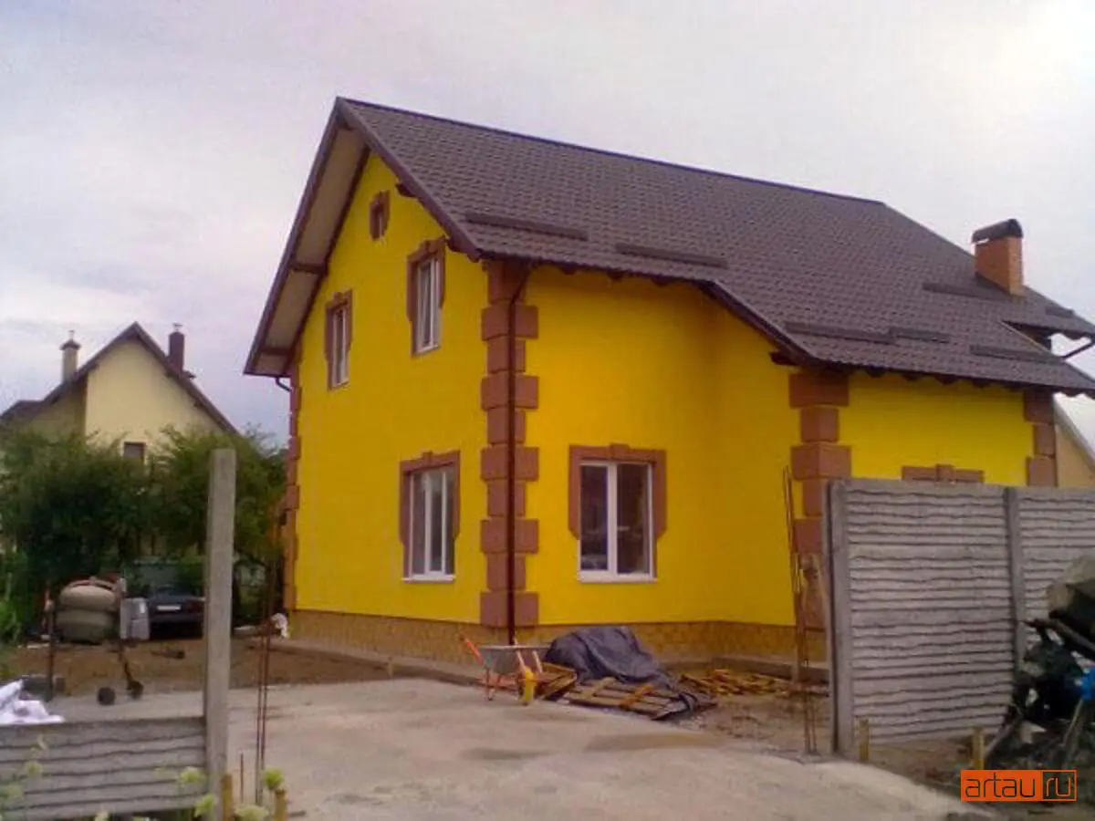 Двухэтажный дом 154 м² с рустованными углами
